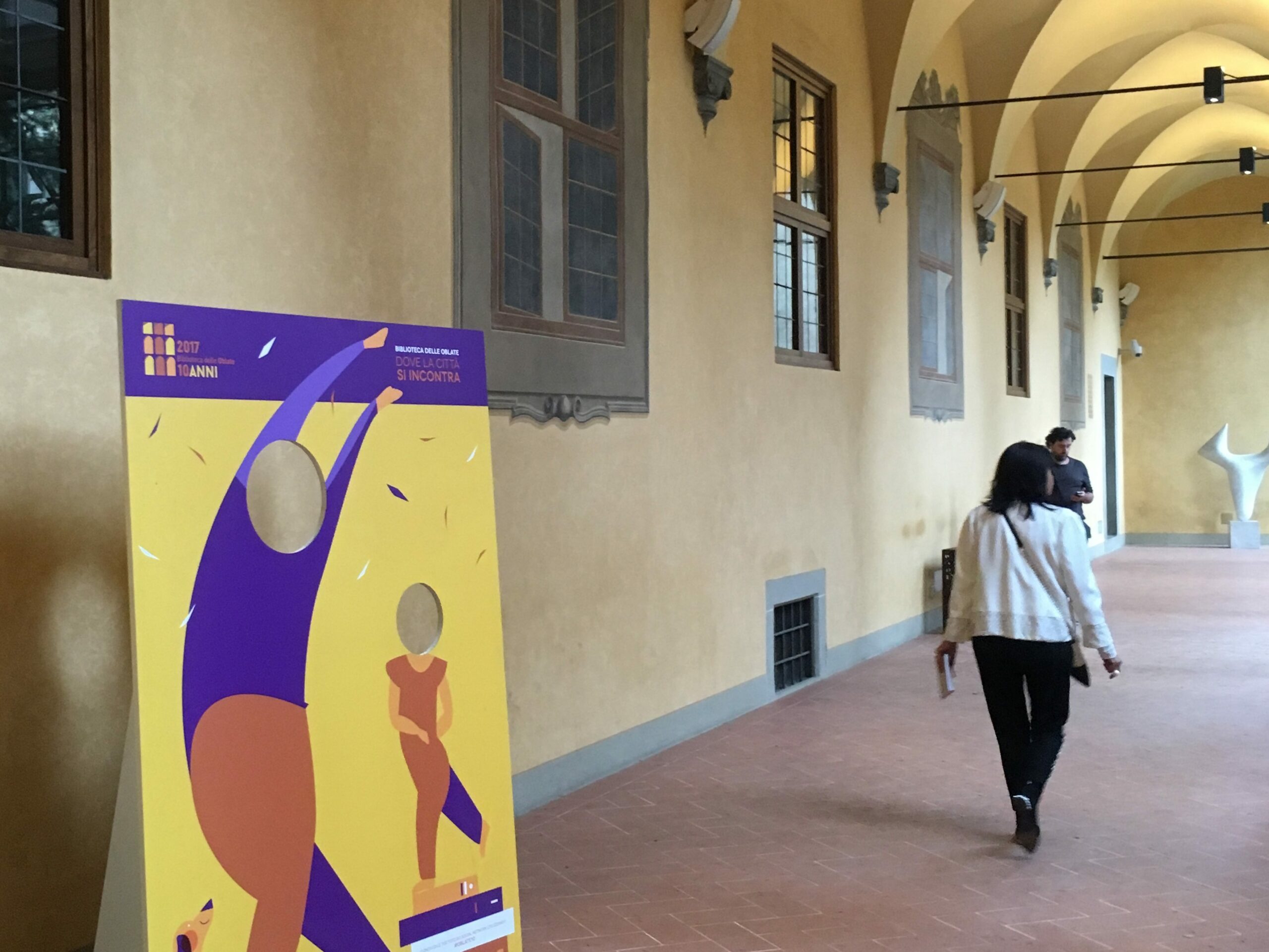 Ingresso della Biblioteca delle Oblate a Firenze